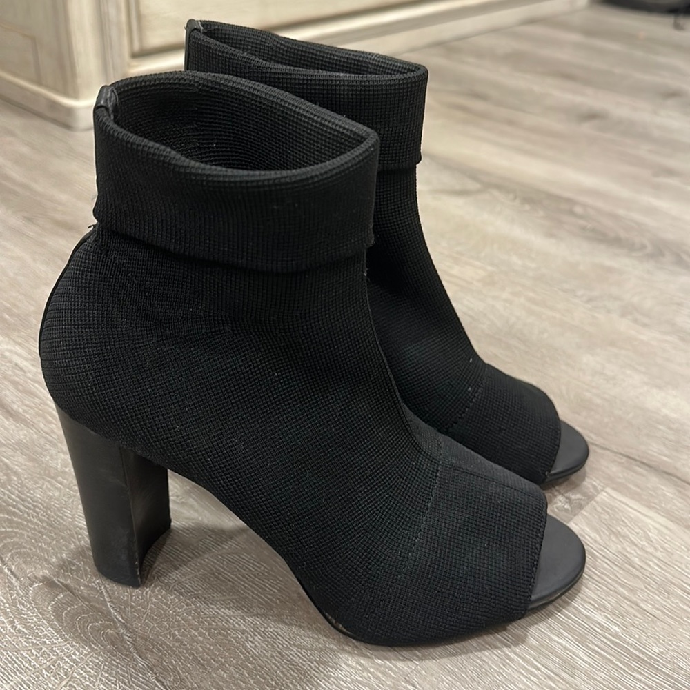 AVEC LES FILLES | Mariah Peep Toe Stretchy Bootie